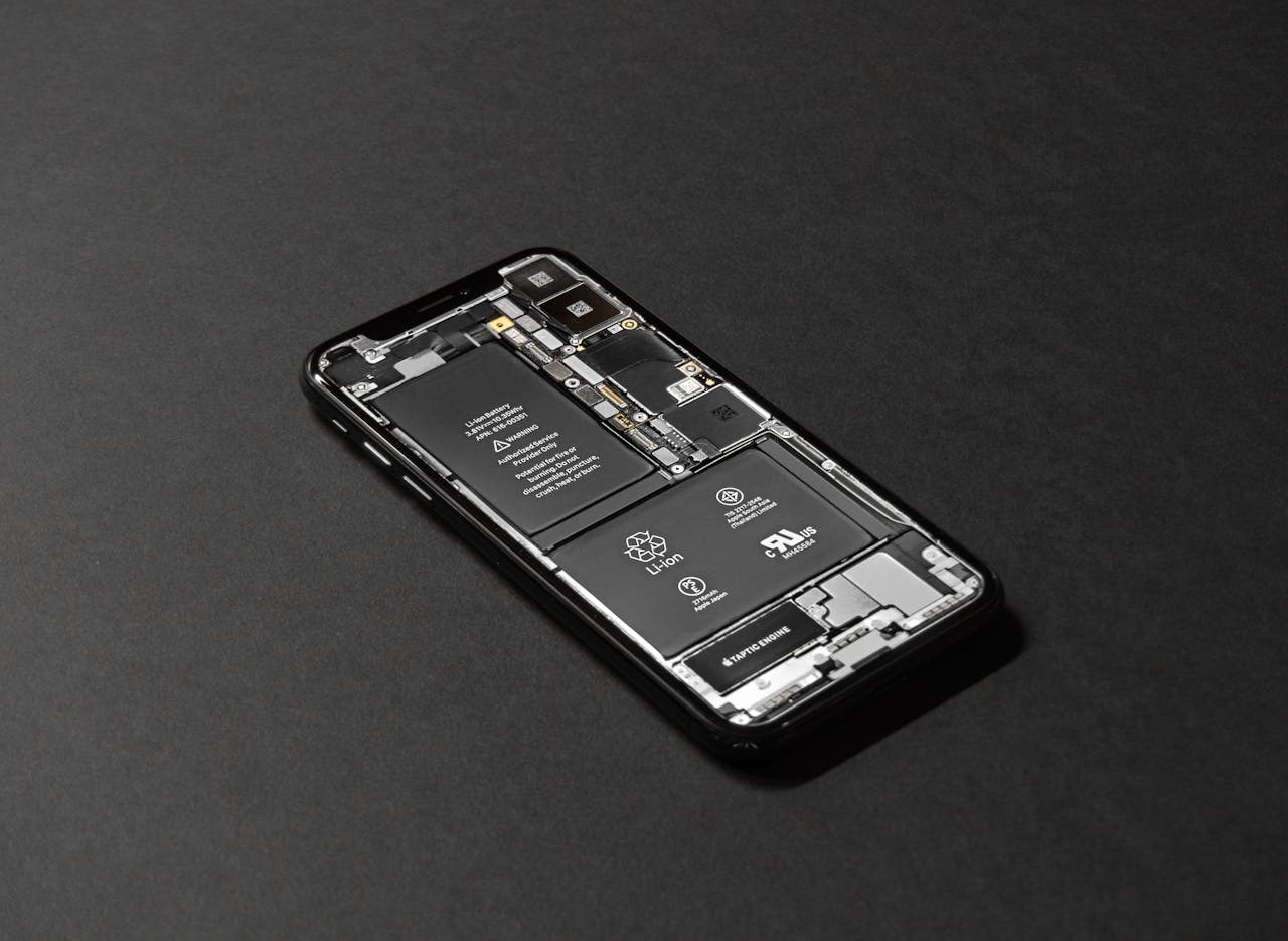 Son şirket blogları hakkında Günümüzde cep telefonları neden çıkarılamayan bataryalar kullanıyor?