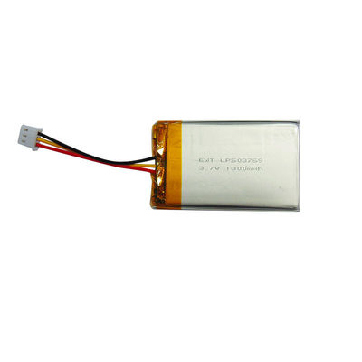 Gümüş Lityum Polimer Pil LP503759 3.7V 1300MAH Aşırı Şarj Koruması Gümüş Şekil Ve Renk