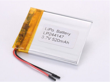 Diğer Anod Malzemesi Polimer Li-ion Şarj edilebilir Hücre LP244147 Maksimum Performans ve ROHS Sertifikasyonu için 3.7V 520MAH