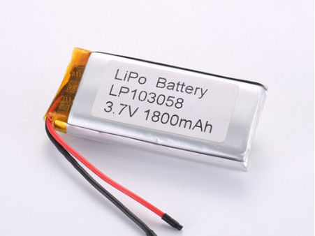 LP103058 3.7V 1800mah lityum iyon bataryası üreticileri Soft Pack Lityum polimer bataryası Aşırı boşaltma koruması ve esnek tasarım